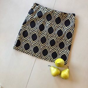 Brown and yellow mini skirt w/pockets